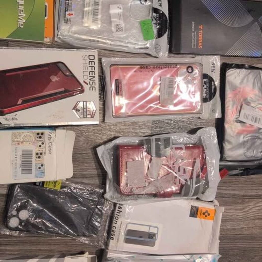 New iPhone Cases and Screen Protectors Lot 10+